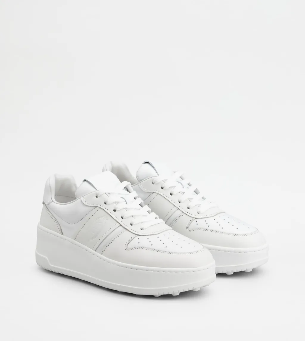 Tod's Round-Toe Lace-Up Sneakers