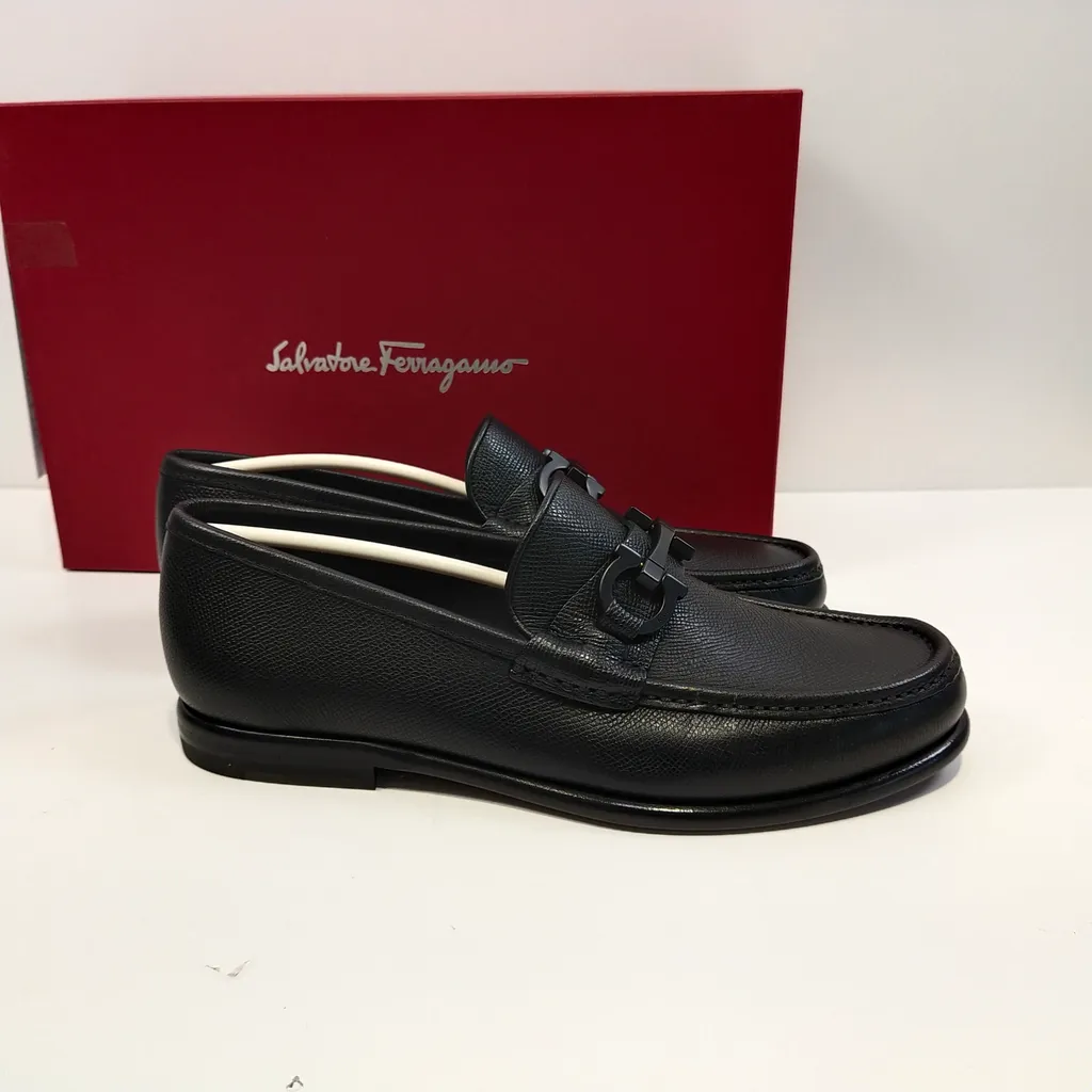 Salvatore Ferragamo Logo Plaque Slip-On Loafers