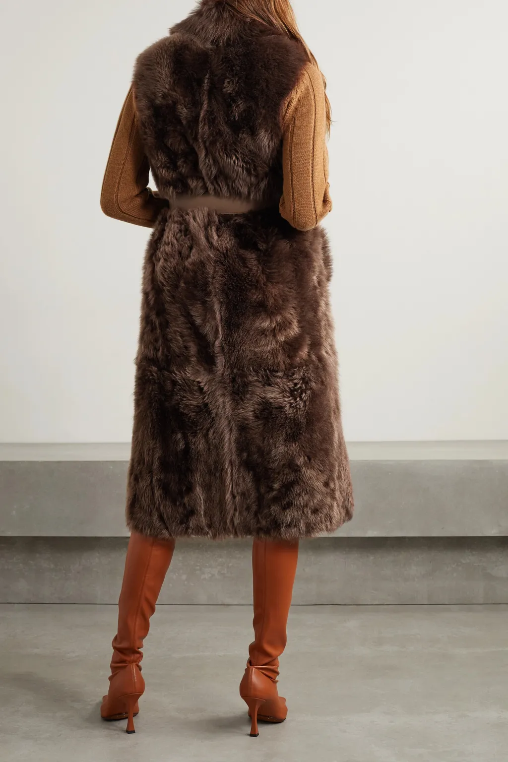Wear Two Girdle Sleeveless Coats
