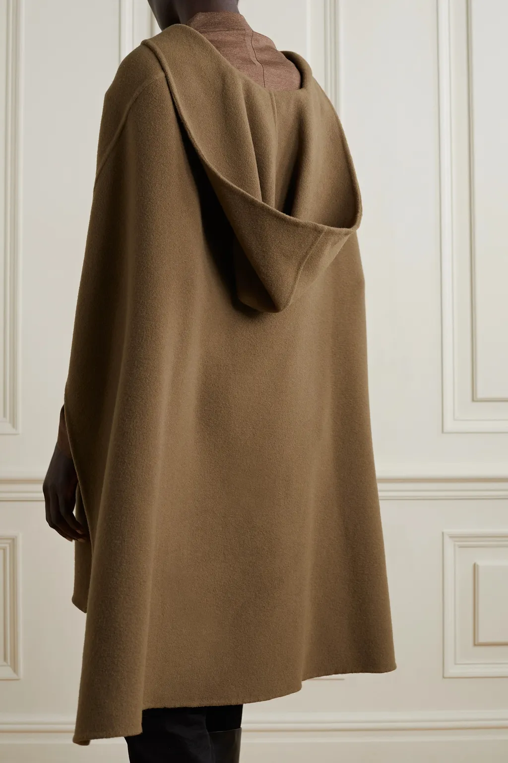 Nusa Hooded Cloak
