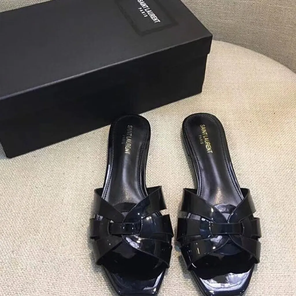 Saint Laurent Tribute Flat Sandals