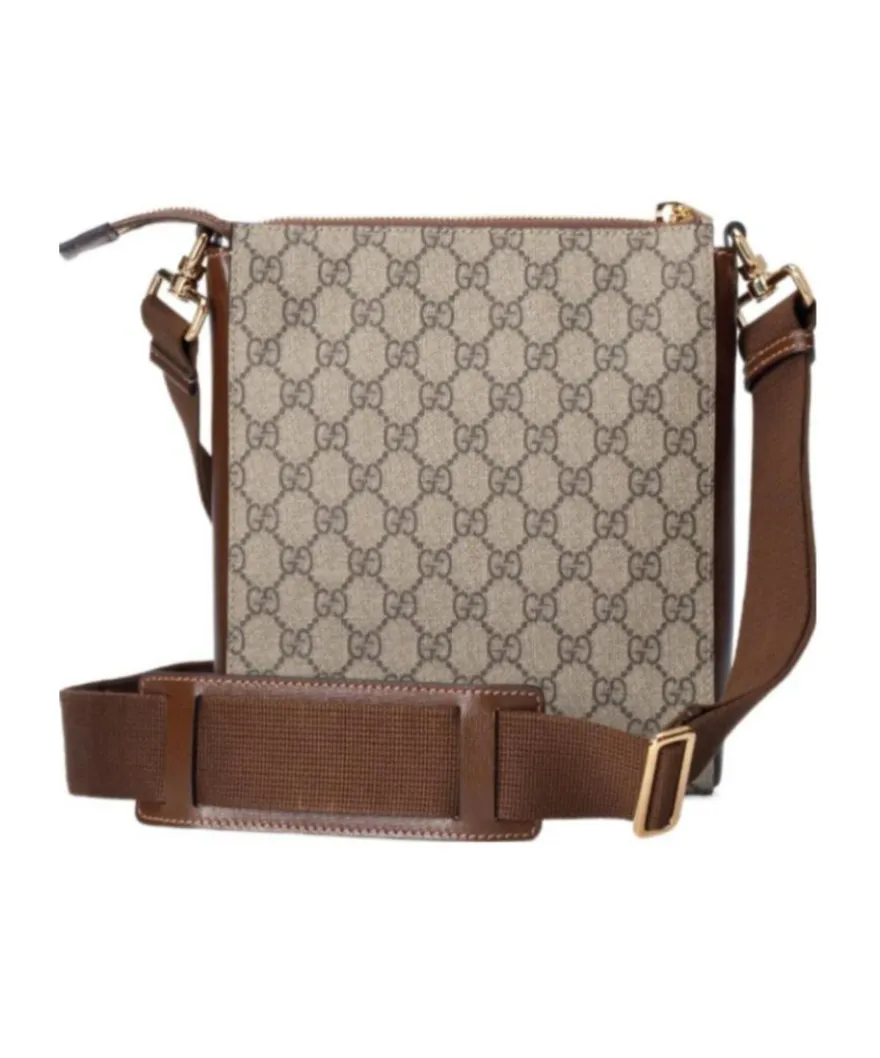 Gucci Gg Supreme Zipped Messenger Bag
