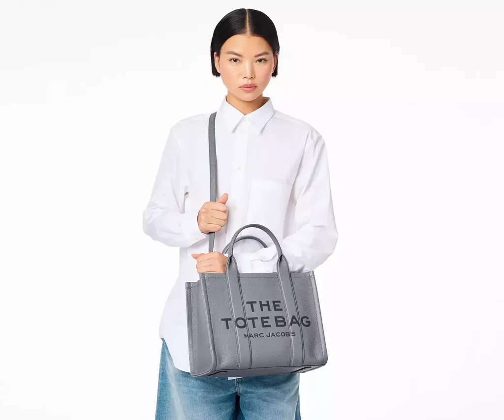 Marc Jacobs The Medium Tote Bag