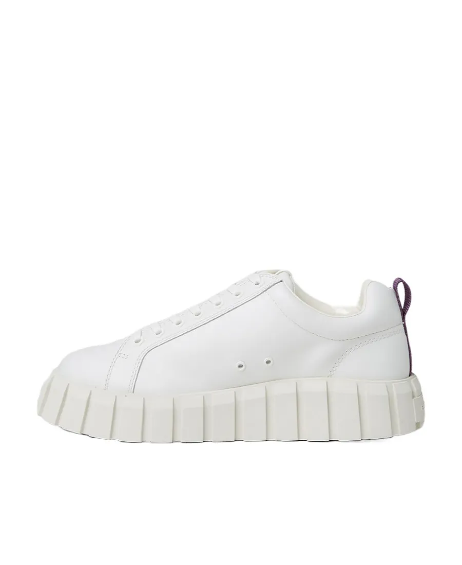 Low-Cut Casual Sneakers