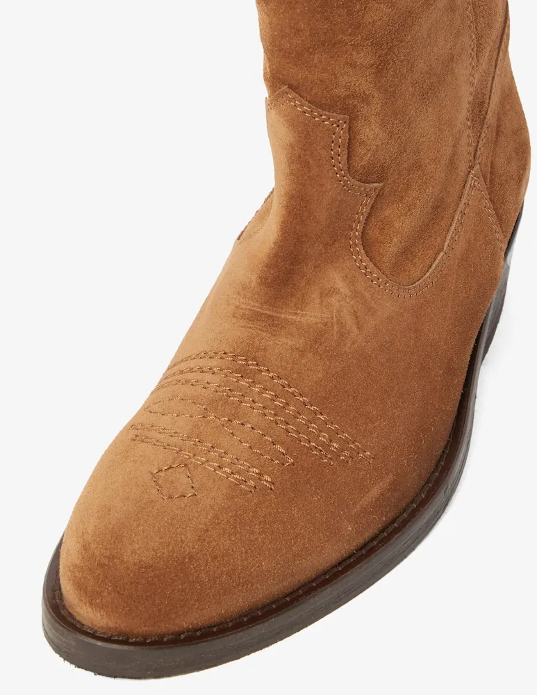 Round-Headed Boots