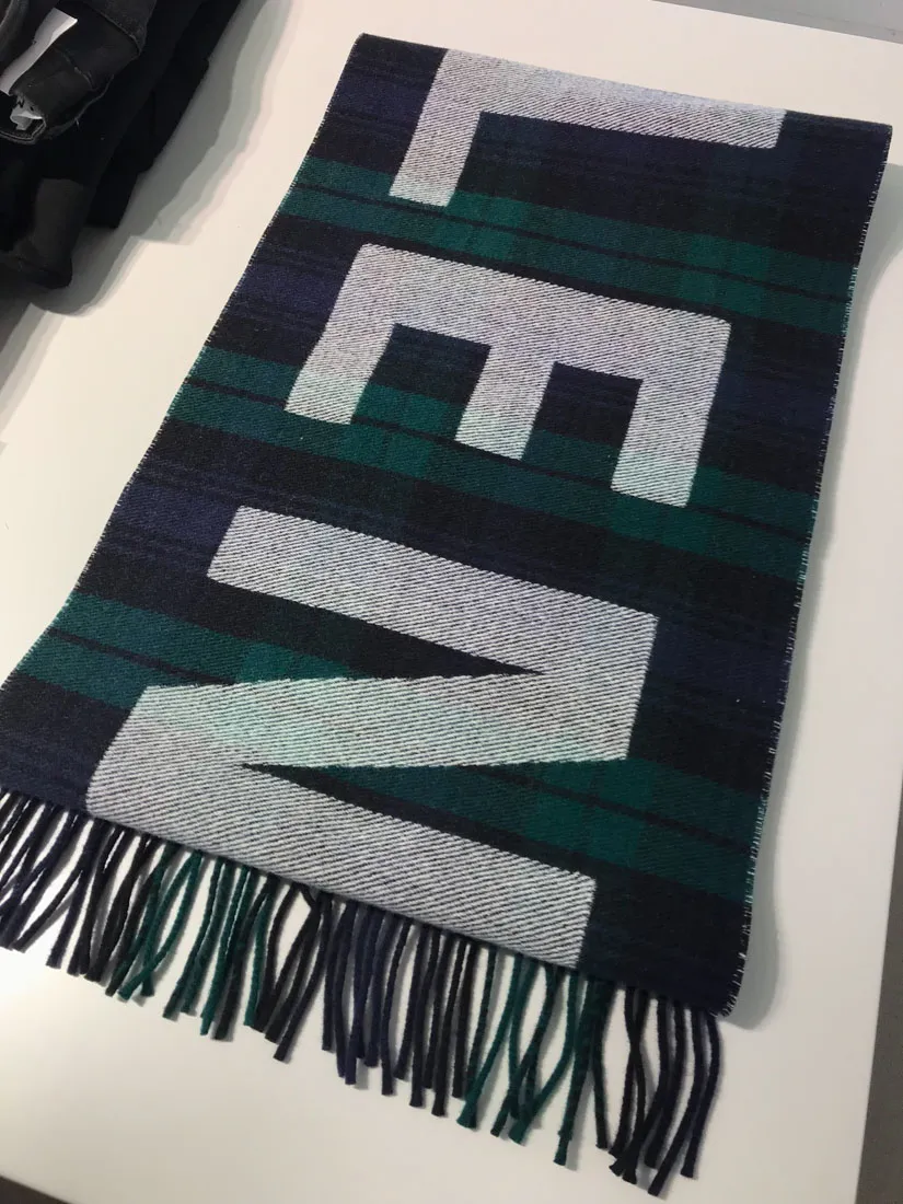 Logo Scarf