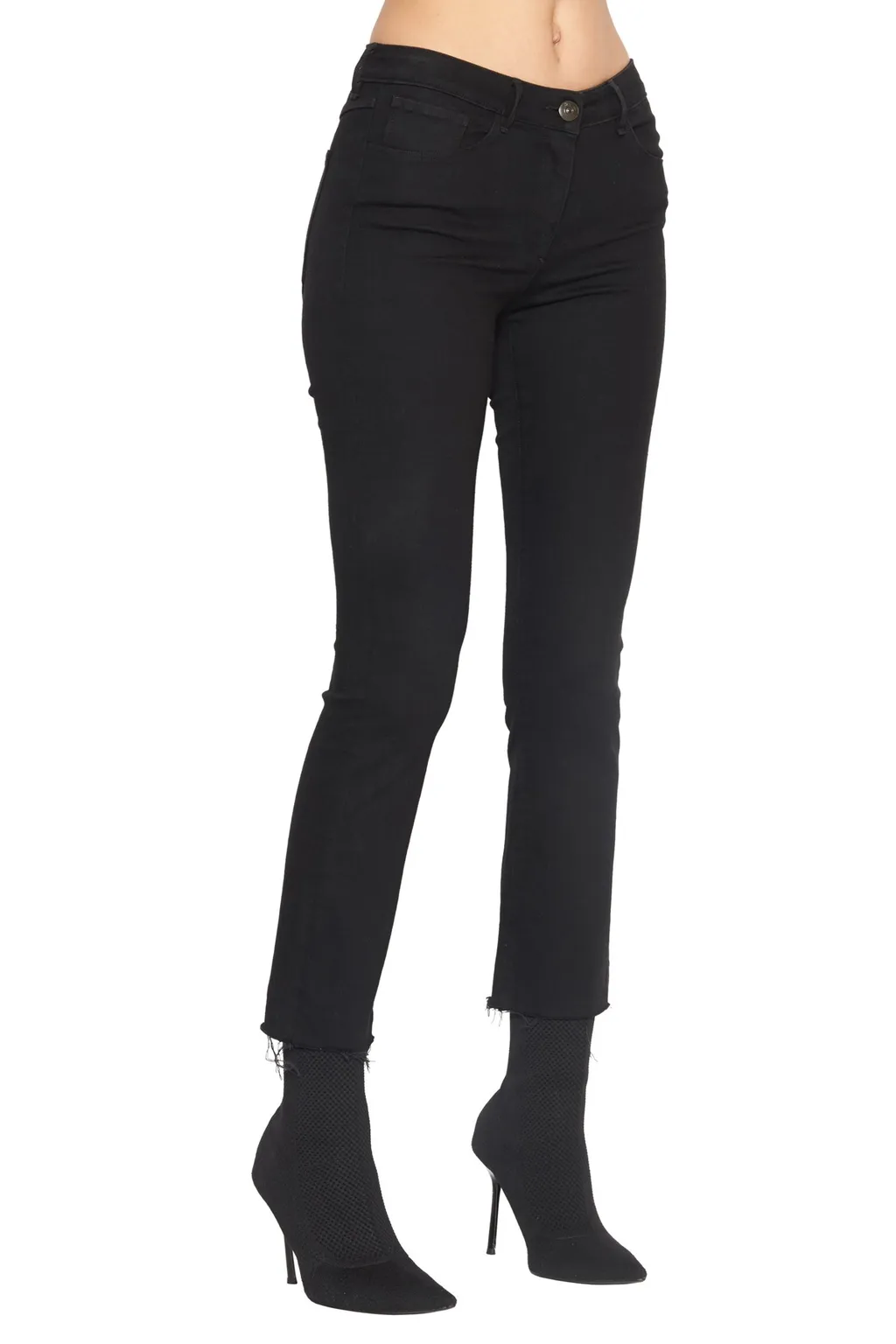 Slim Blended Quarter Pants