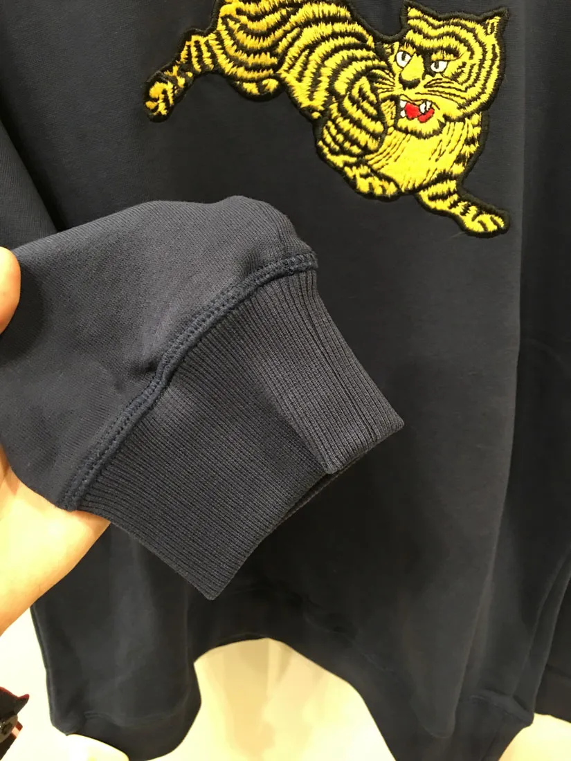 Jumping Tiger Pullover