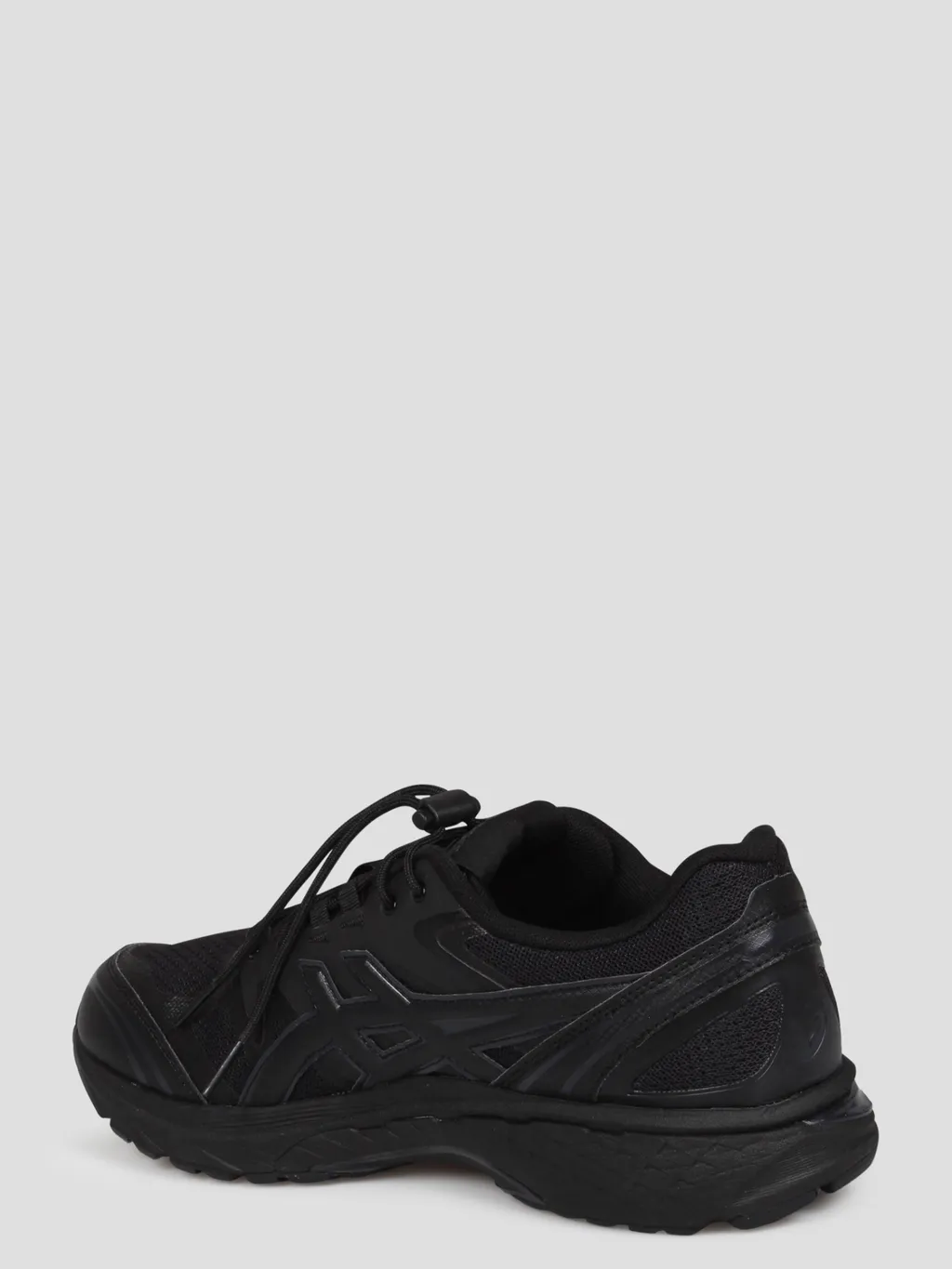 Lace-Up Low-Cut Sneakers