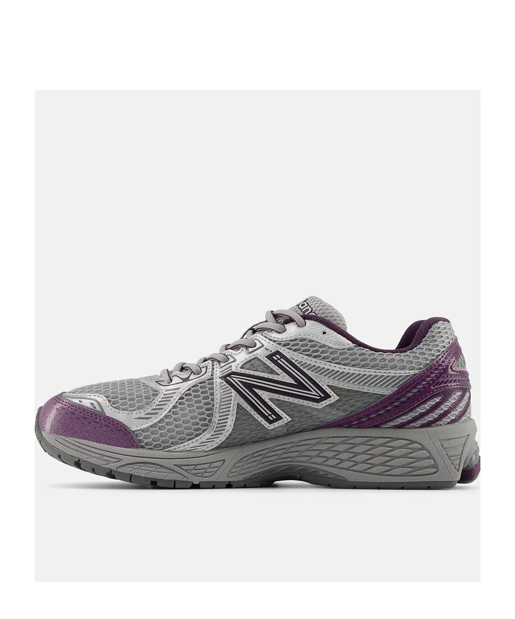New Balance 860 V2 Lace-Up Sneakers Milky Way
