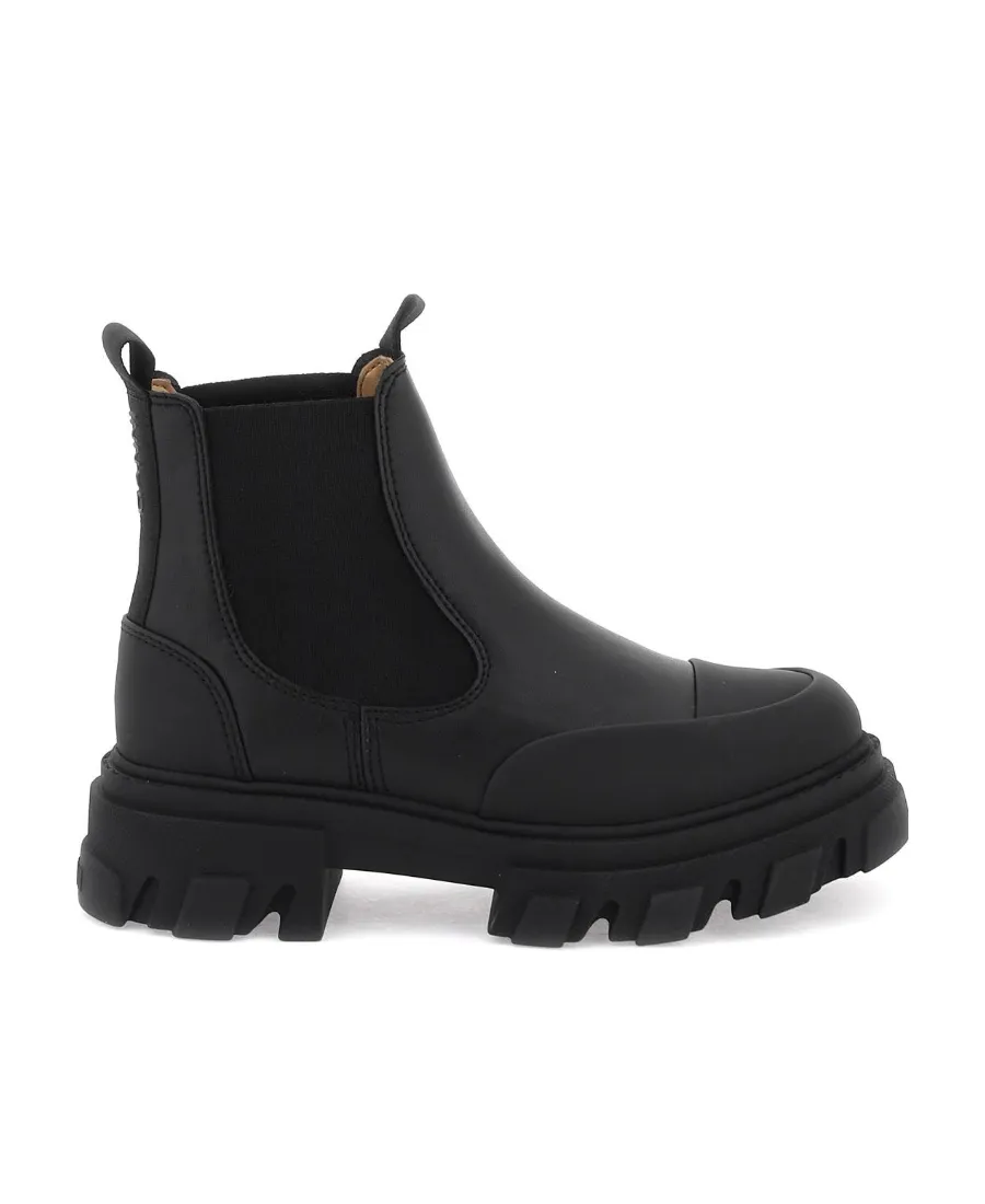 Cleated Low Chelsea Boots In Black