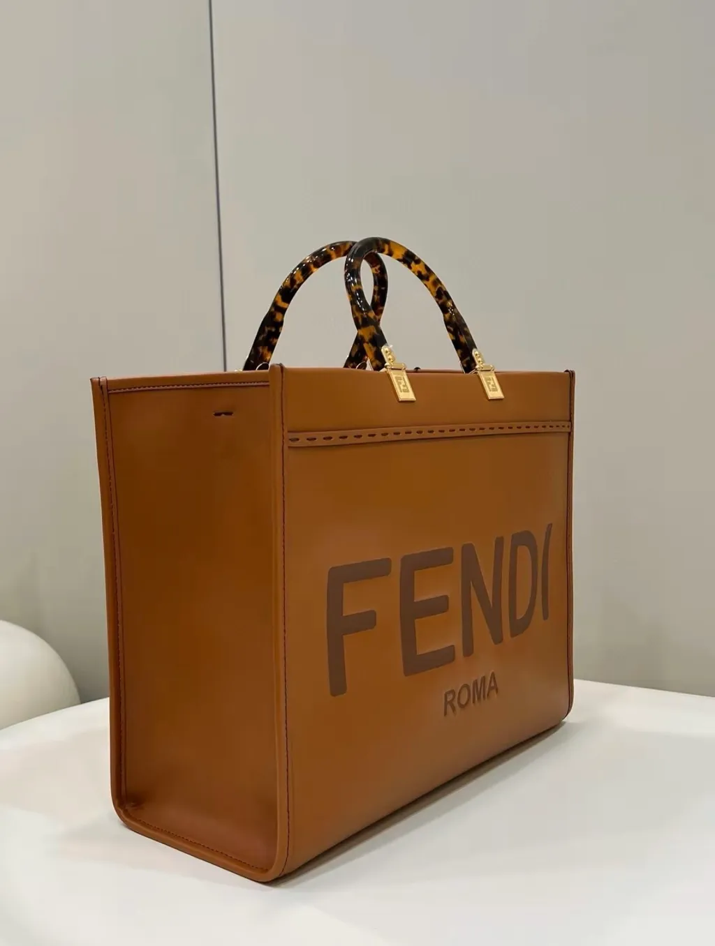 Fendi Sunshine Medium Tote Bag