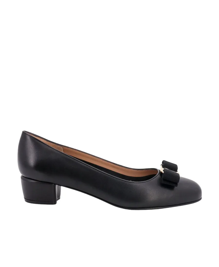 Salvatore Ferragamo With Heel Black