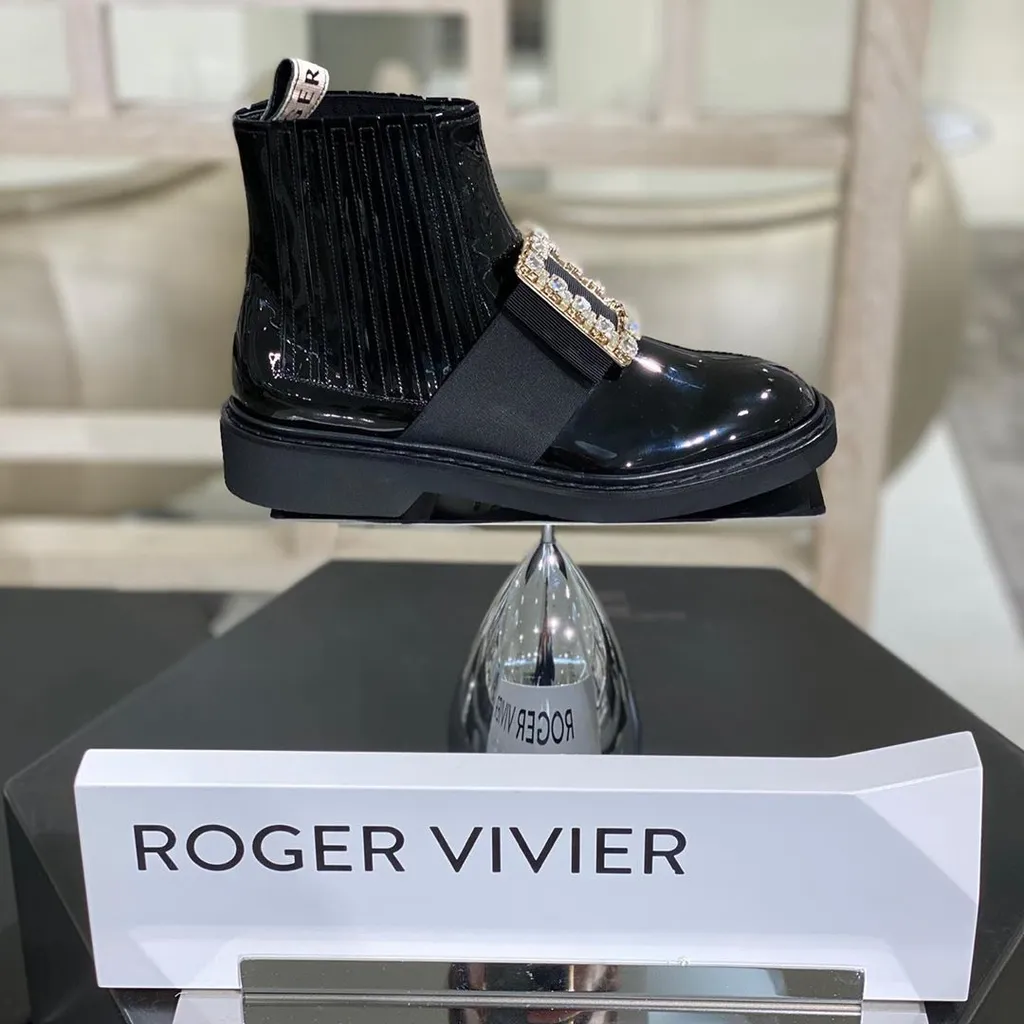 Roger Vivier Buckle Detailed Chelsea Boots