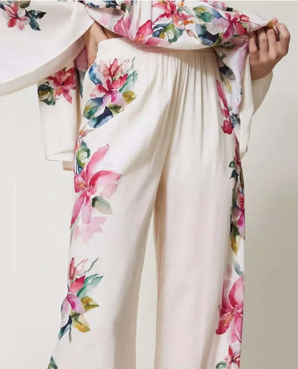 Floral-Print Wide-Leg Trousers