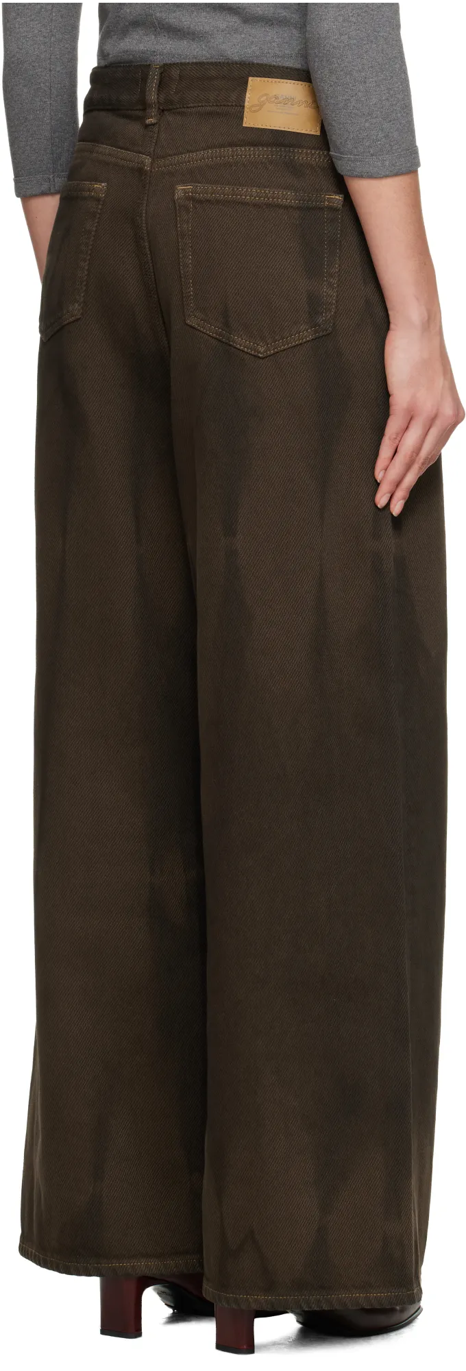 Wide-Leg Jeans