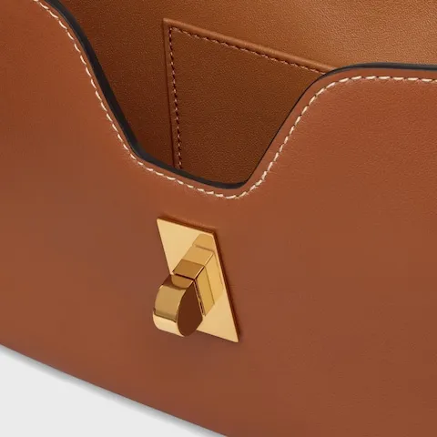 Shoulder Camille 16 Soft In Smooth Calfskin