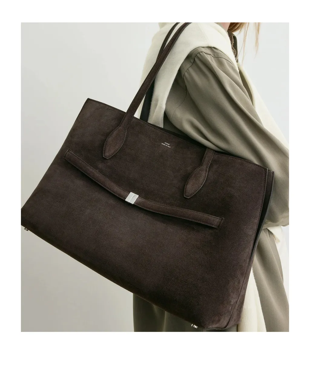 TotÊMe Logo Embossed Lounge Tote Bag