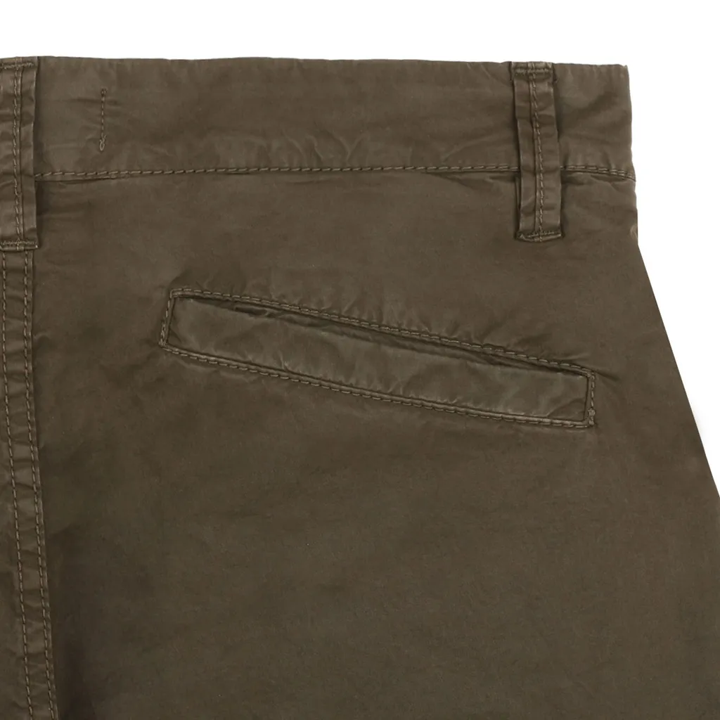 Stone Island Junior Compass-Motif Button Detailed Shorts