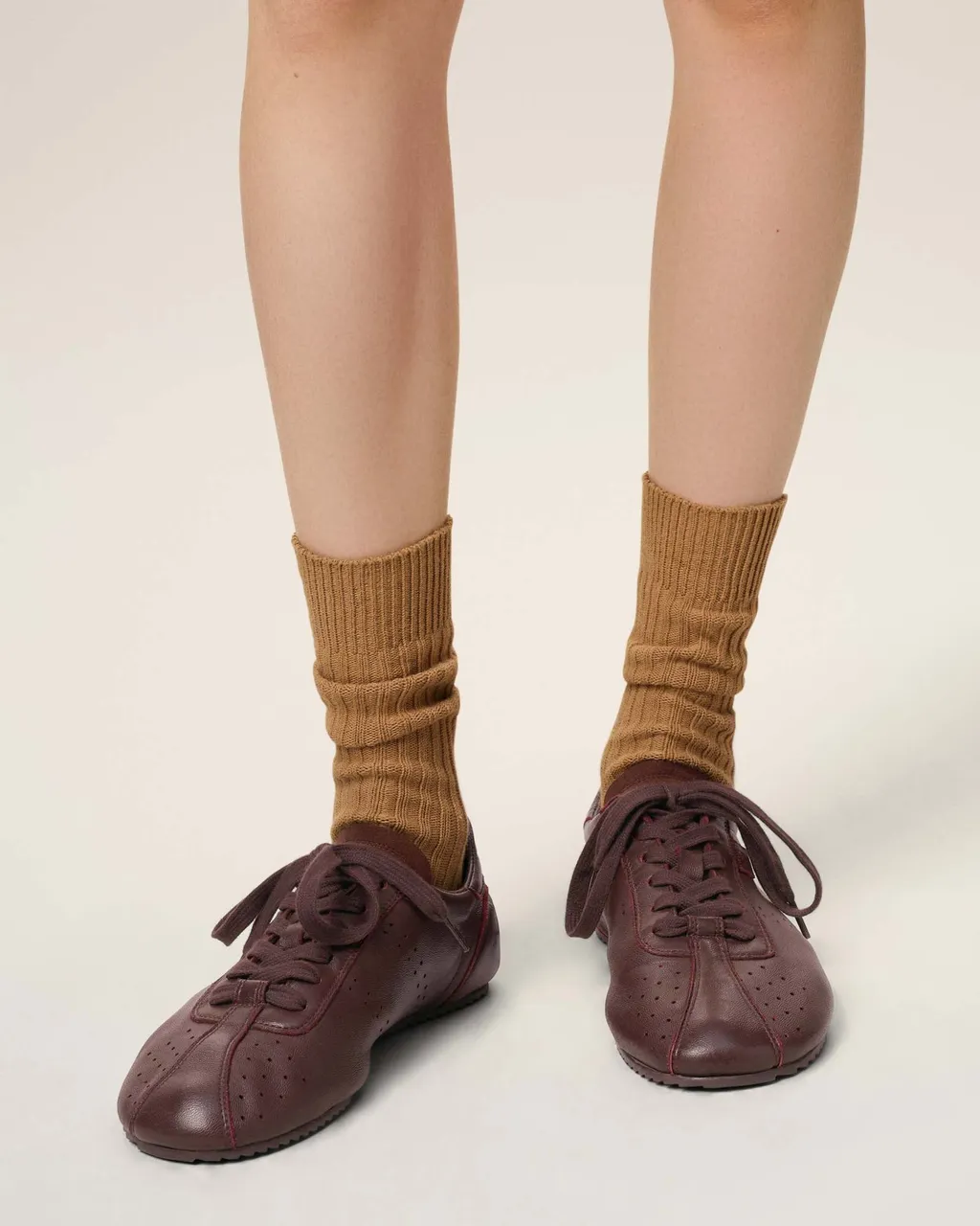 Round Toe Low-Top Casual Shoes