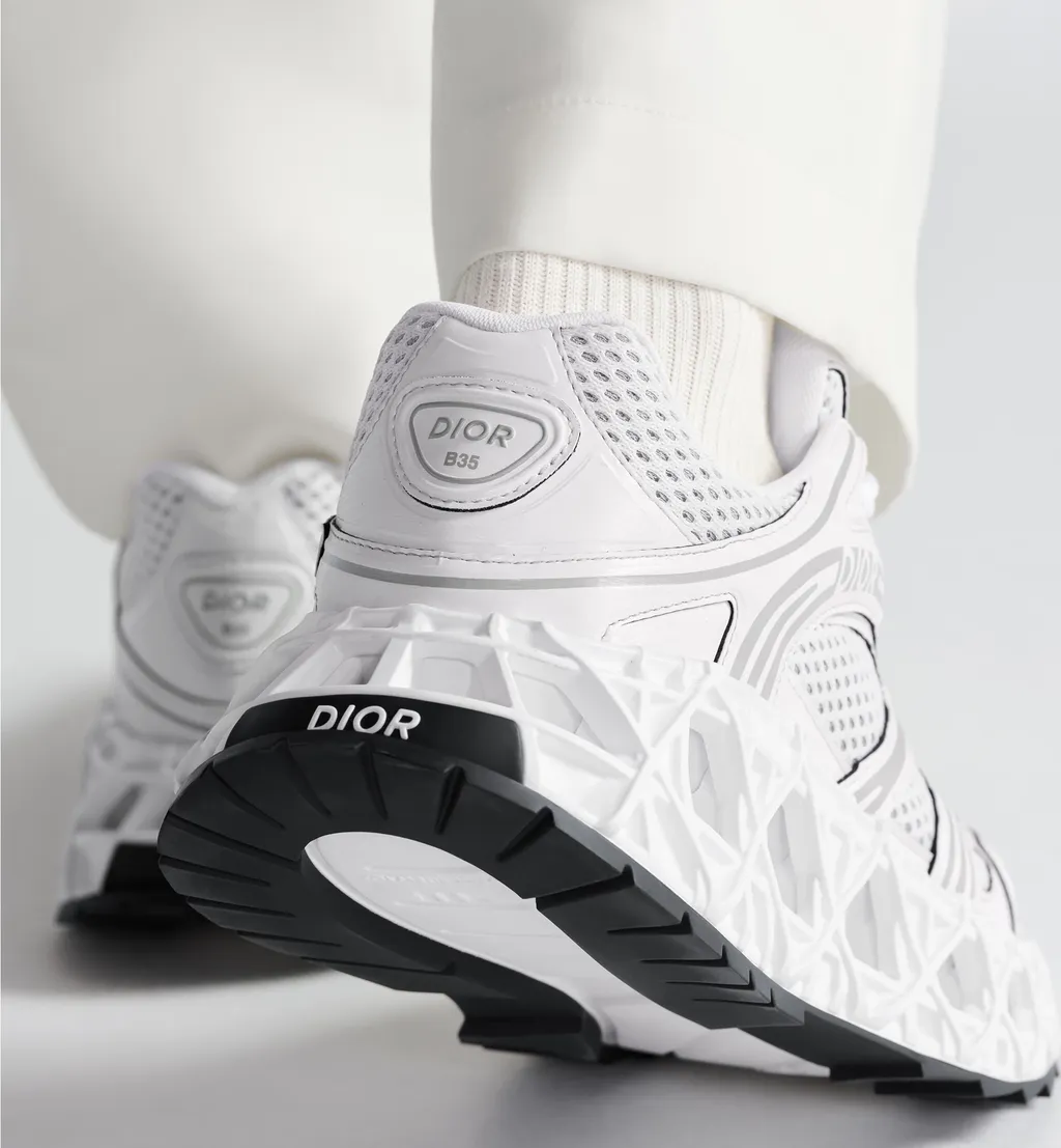 B35 Nxxt Sneaker