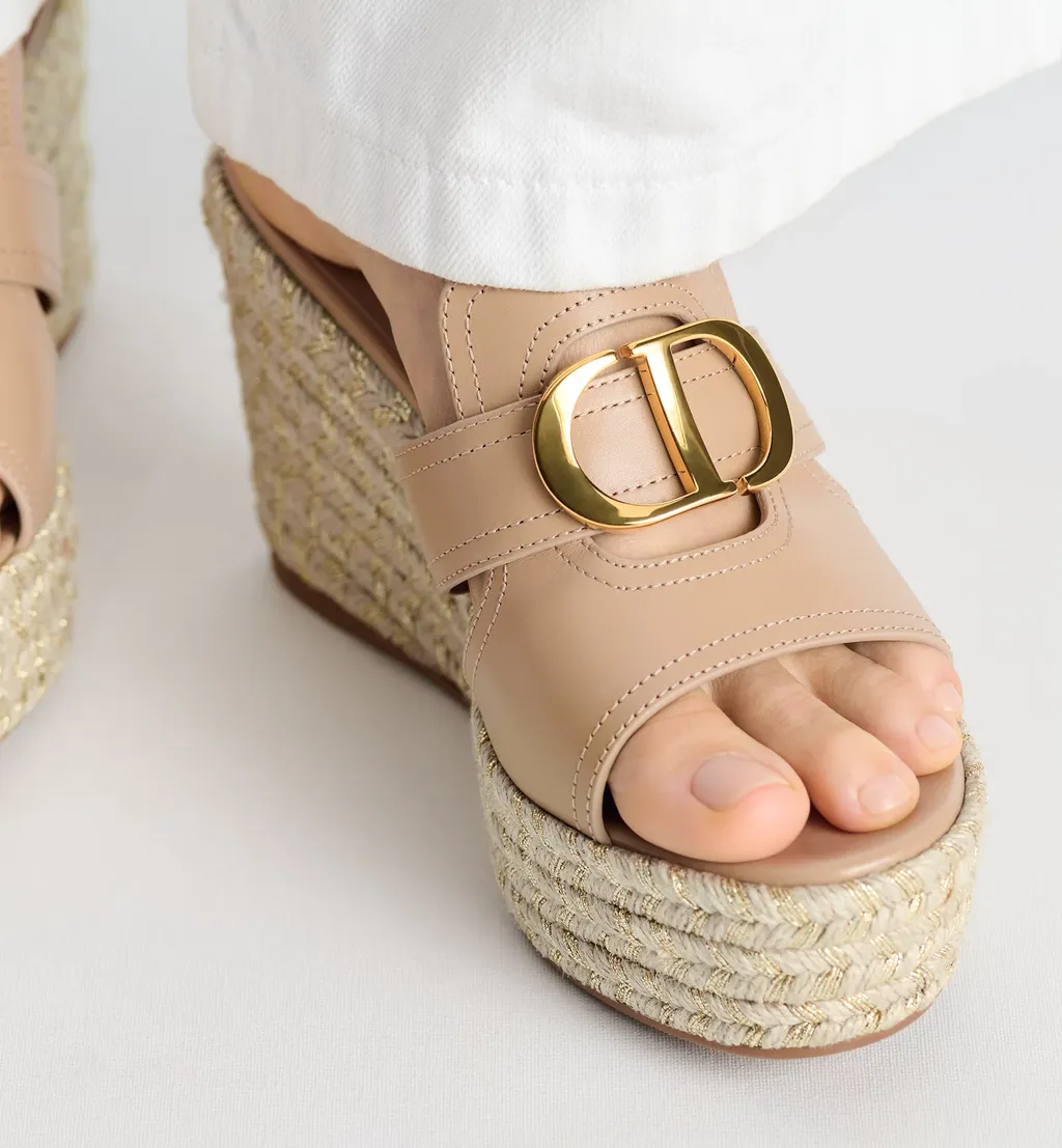 30 Montaigne Wedge Slide