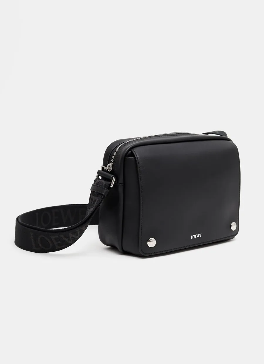 Logo-Plaque Shoulder Bag