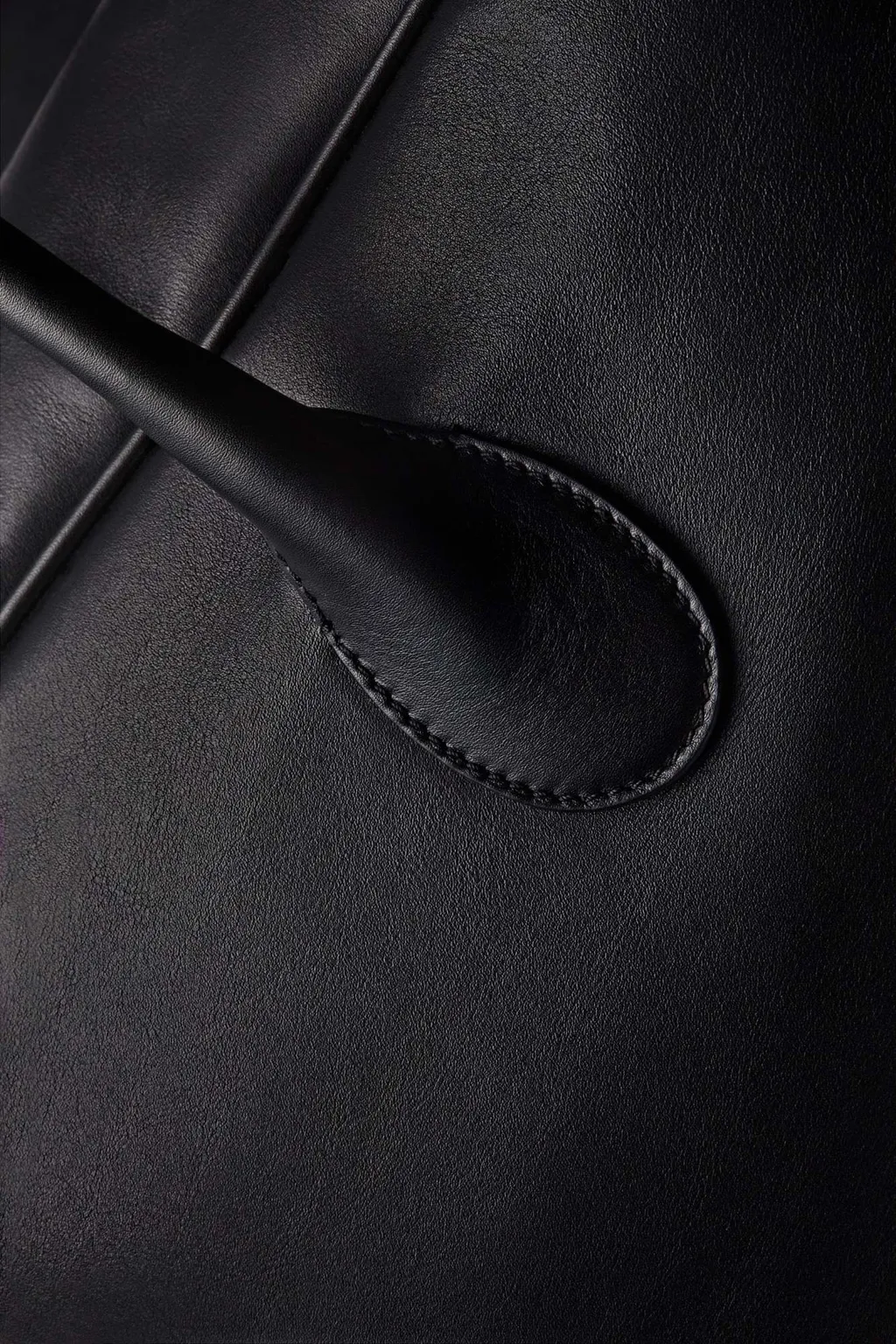 Travel Brigitte Bag In Black Leather