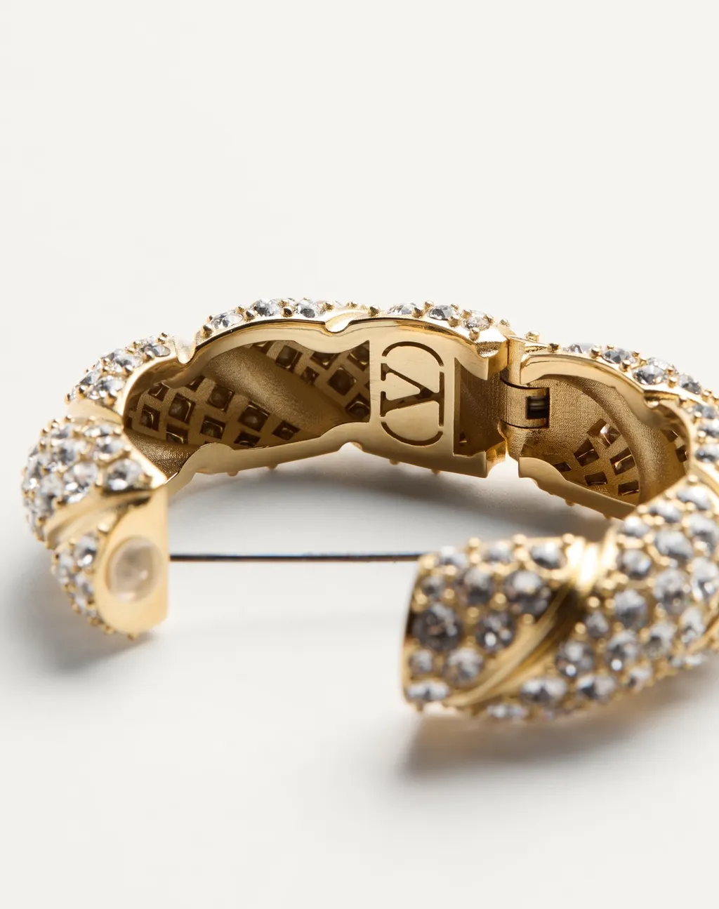 Pas Plus Mono Earring In Metal, Enamel And Swarovski® Crystals