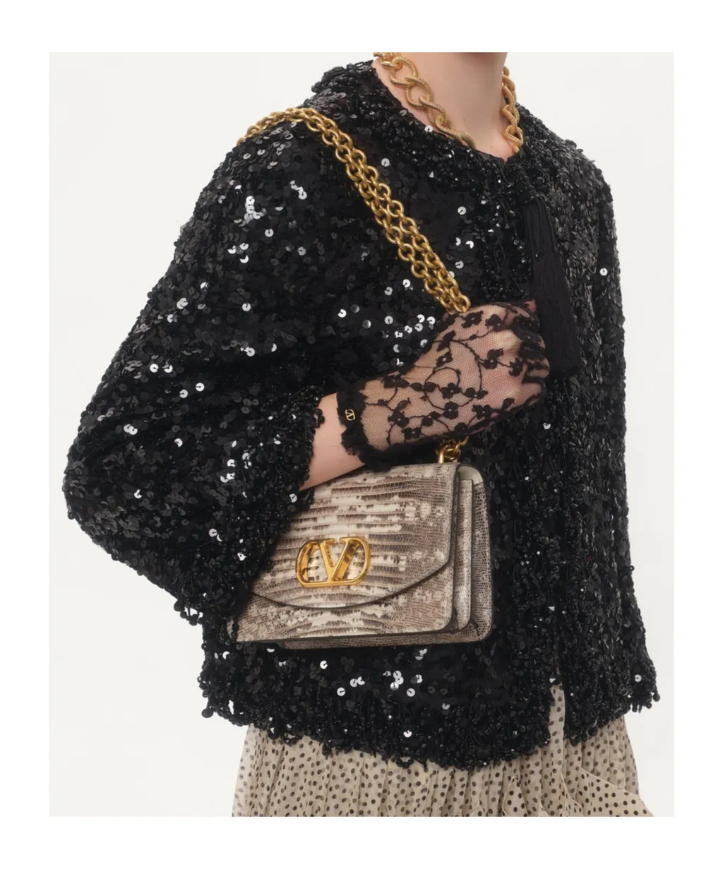 Valentino Garavani Vain Small Shoulder Bag In Tejus