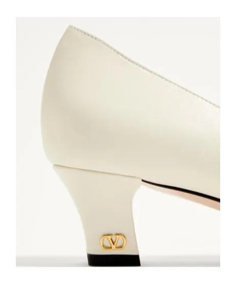 Bowow Pump In Kidskin With Studs 45Mm