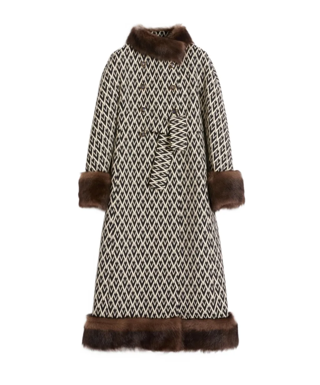 Full V Jacquard Coat