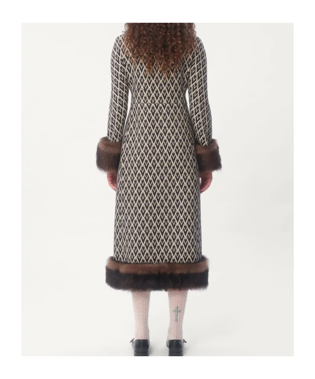 Full V Jacquard Coat