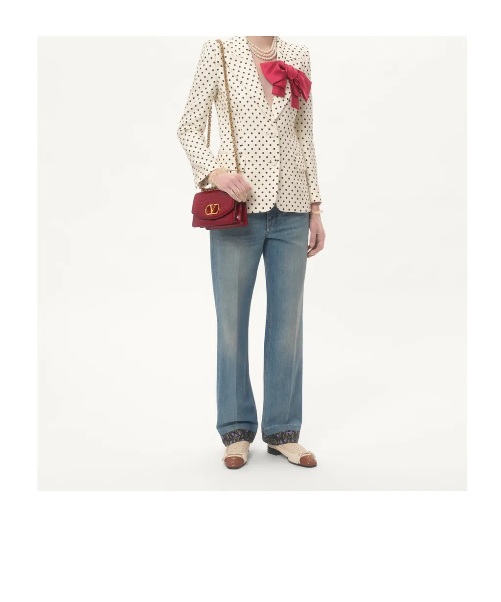 Small Garavani Vain Shoulder Bag