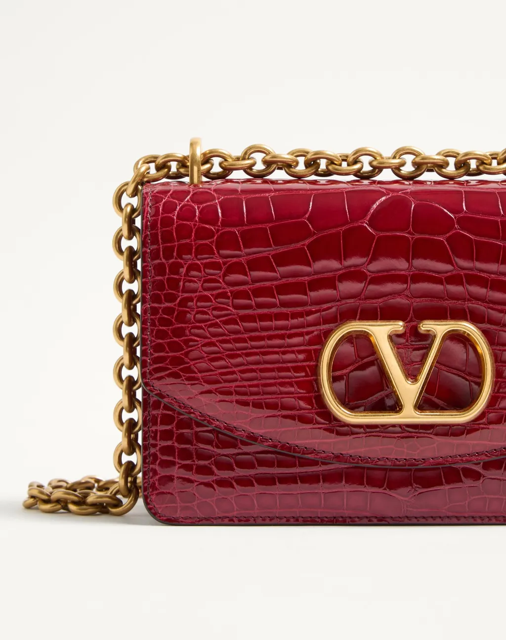 Small Garavani Vain Shoulder Bag
