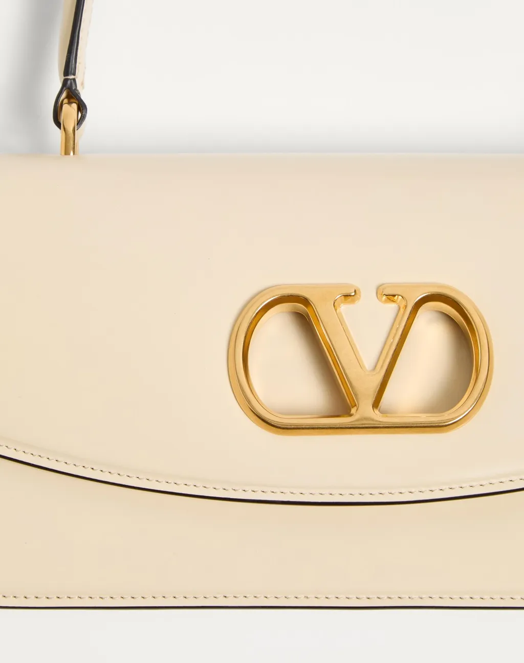 Valentino Garavani Vain Bag With Handle In Shiny Calfskin