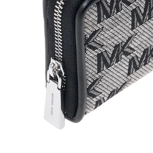 Logo-Plaque Zip-Fastening Wallet