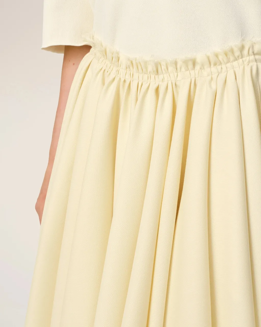 Ami Elastic Waist Midi Skirt