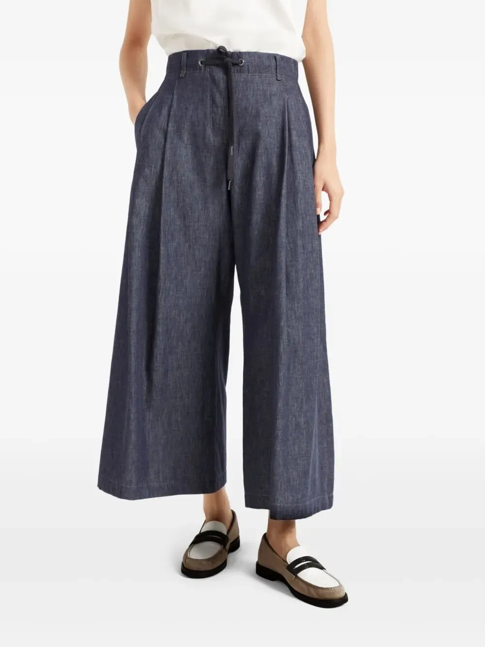 Wide-Leg Jeans