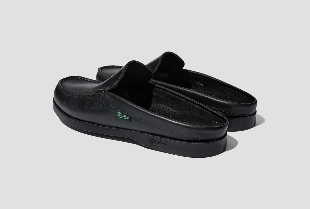 Round-Toe Mules
