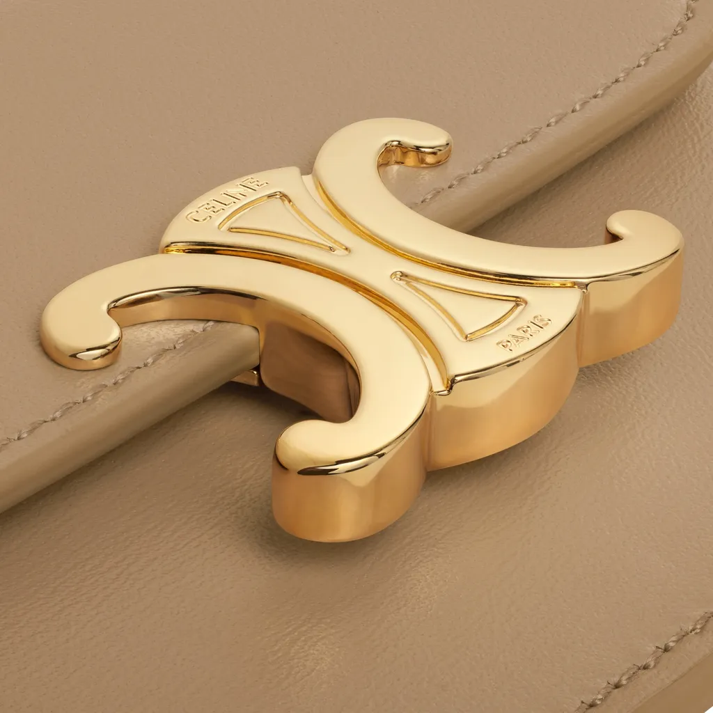 Card Holder With Flap Triomphe In Shiny Calfskin