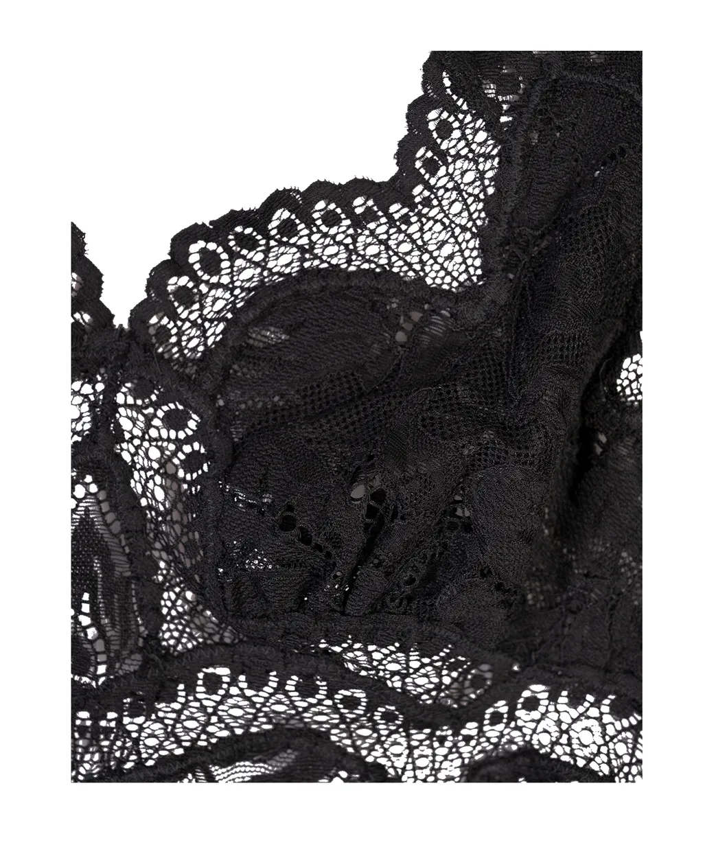 Lace Sleeveless Top