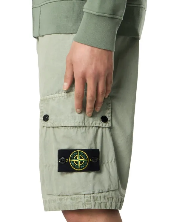 Compass-Badge Shorts