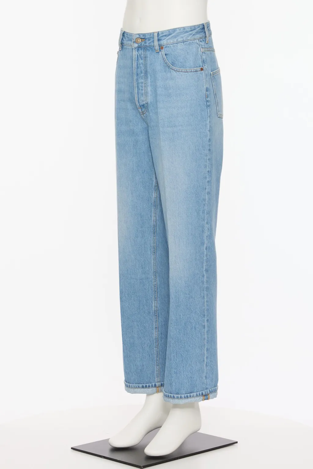 Chez Valentino Jeans