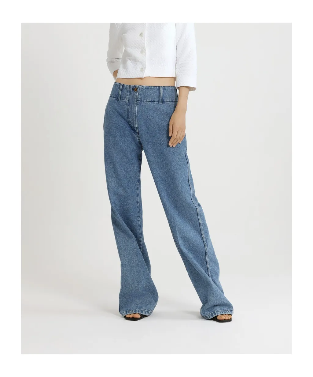Wide-Leg Jeans