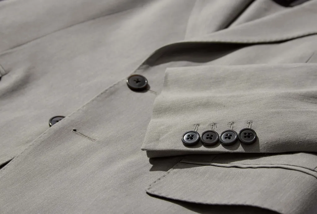 Long-Sleeved Suit Jacket