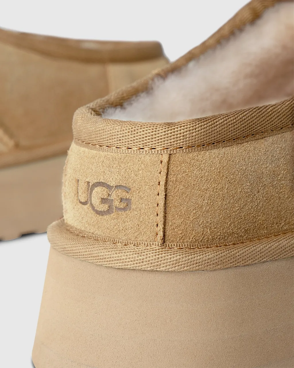 Ugg Bea Cut-Out Detailed Slip-On Slippers