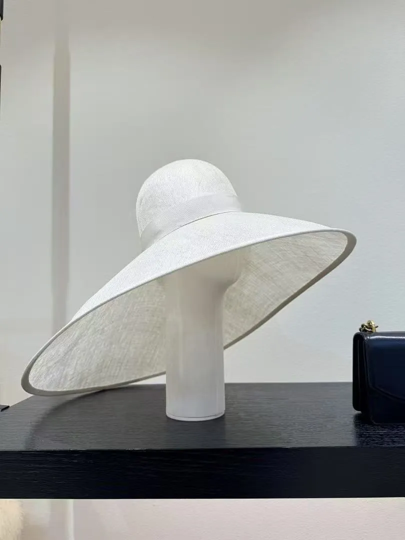 Valentino Vlogo Plaque Hat