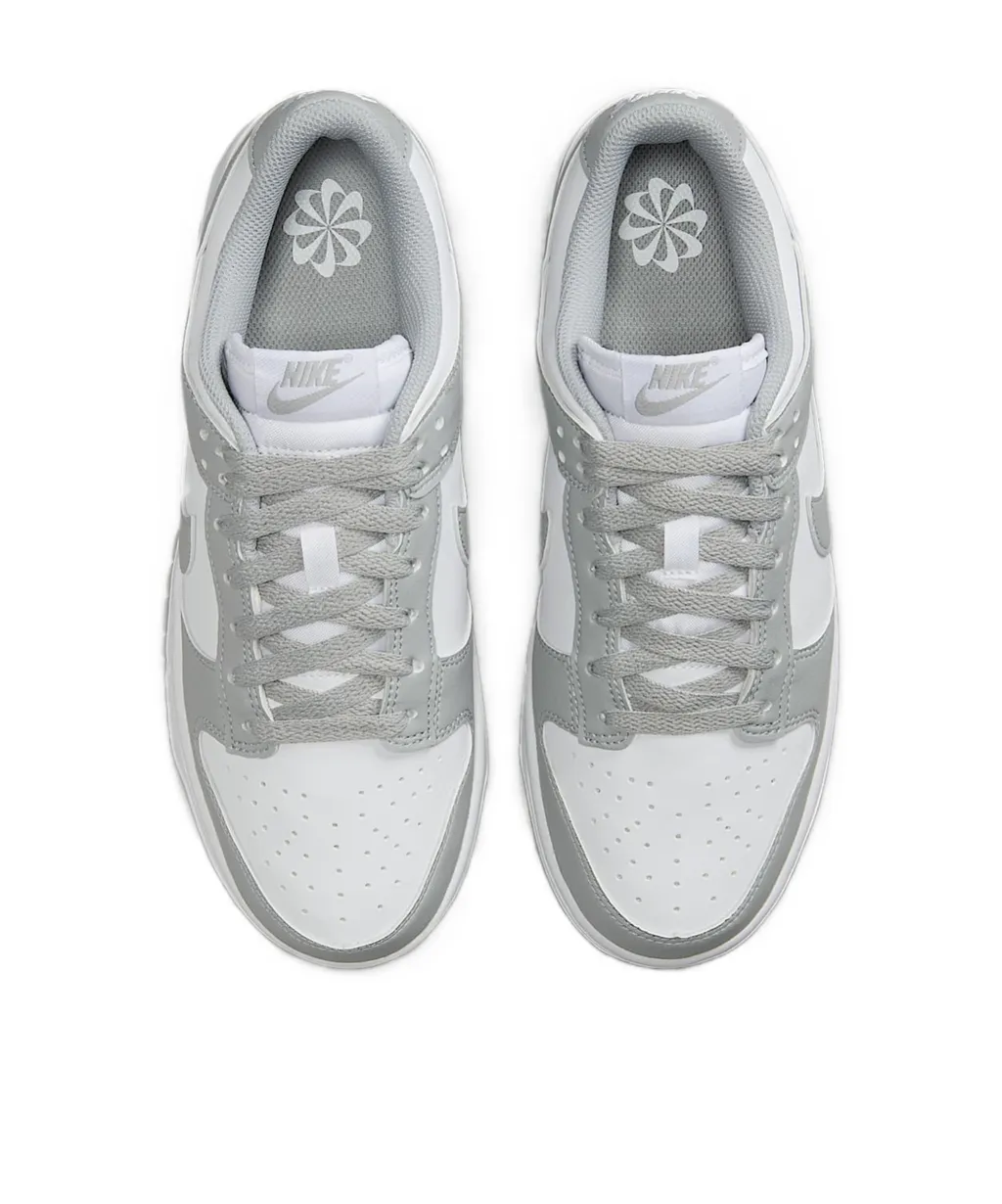 Dunk Low Sneakers