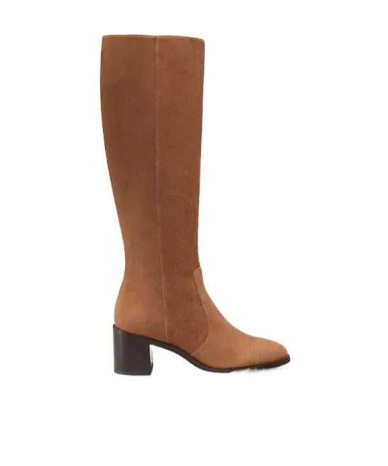 Round-Head Boots